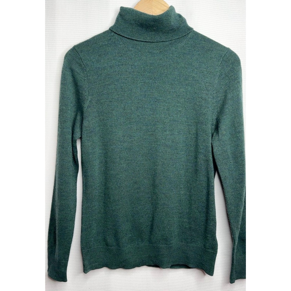Halston Green Extrafine Merino Wool Turtleneck Sweater Womens Medium Layering
